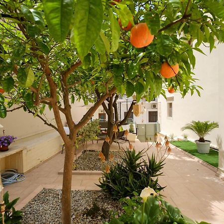 Home With Courtyard In Beating Heart Of Old Town! Khania Eksteriør bilde