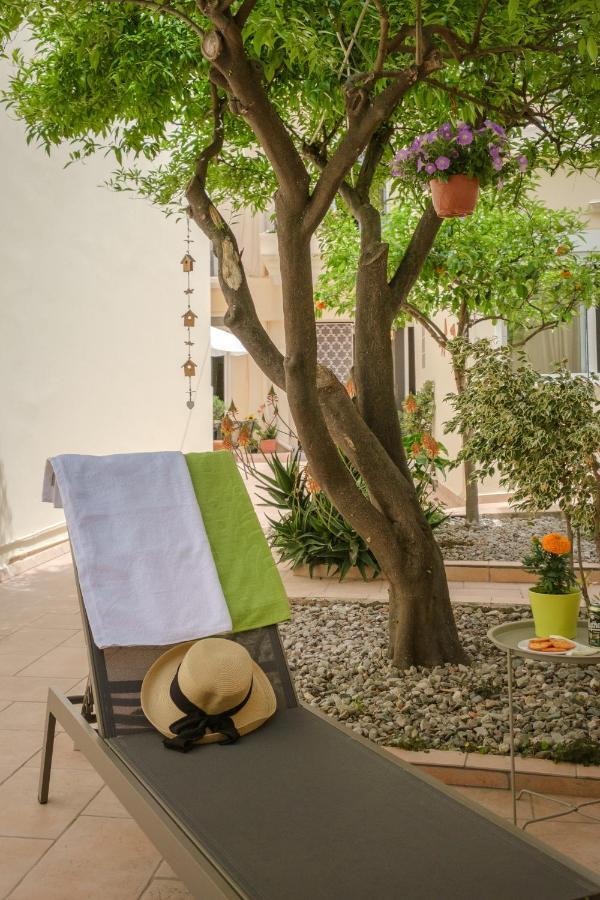 Home With Courtyard In Beating Heart Of Old Town! Khania Eksteriør bilde
